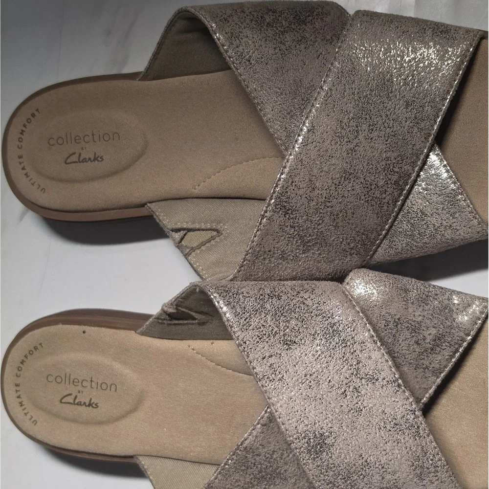 Clarks Women's Metallic Beige Slip On Slide Sandals‎ US 9 Comfort Casual